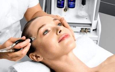 All About Diamond Glow: The Facial Treatment Taking The Beauty Industry By Storm